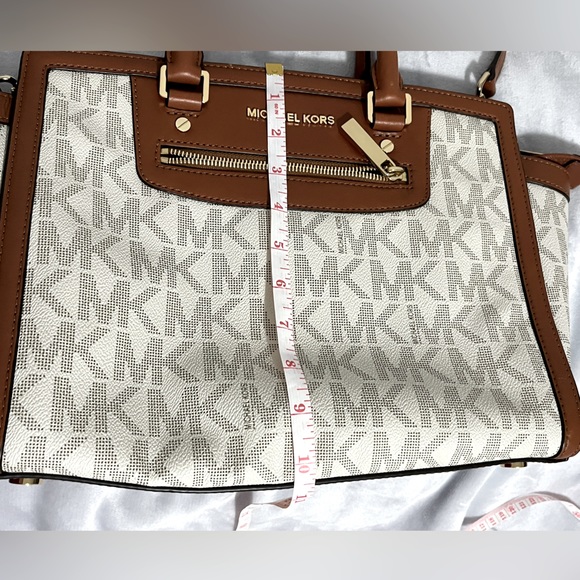 Michael Kors satchel - Picture 9 of 11